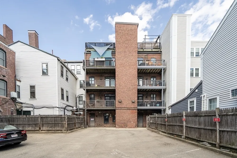 381 W Broadway, Boston, MA 02127