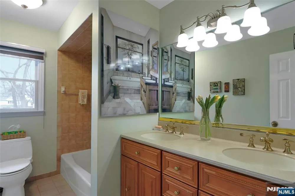 364 Piermont Ave, Hillsdale, NJ 07642