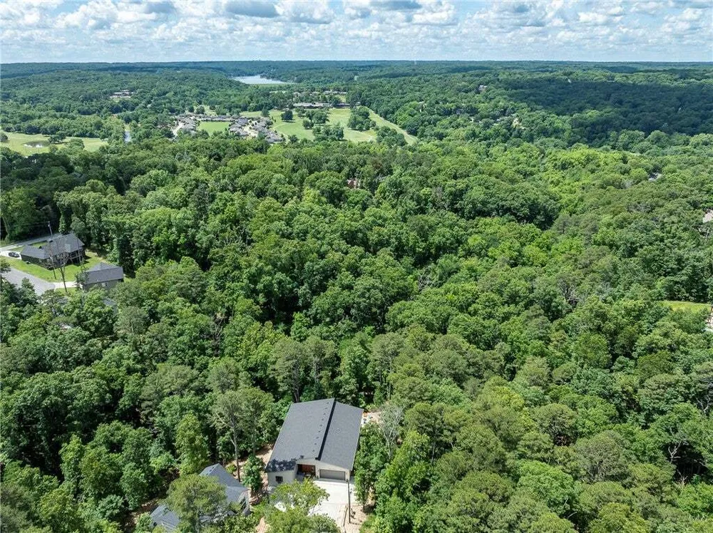 37 Shropshire Dr, Bella Vista, AR 72714