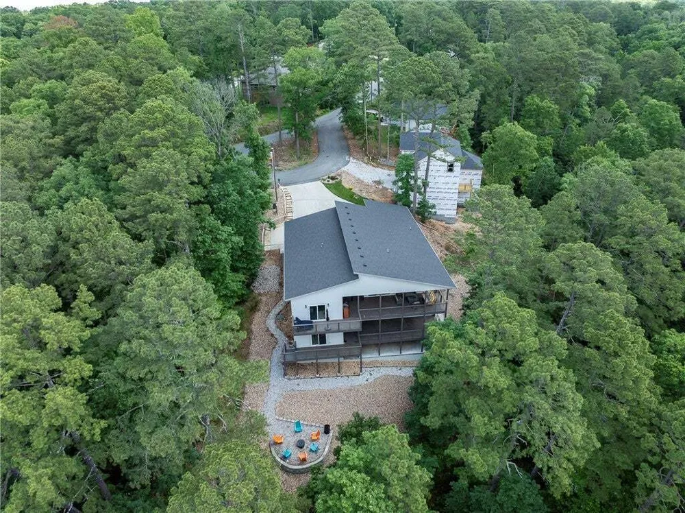 37 Shropshire Dr, Bella Vista, AR 72714