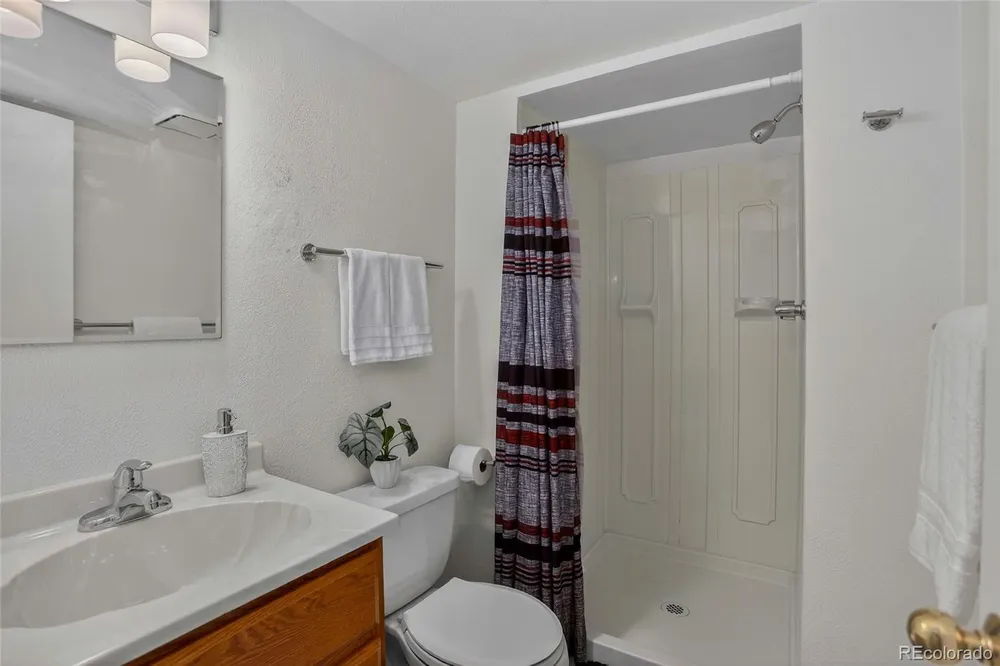6937 Pierce St, Arvada, CO 80003