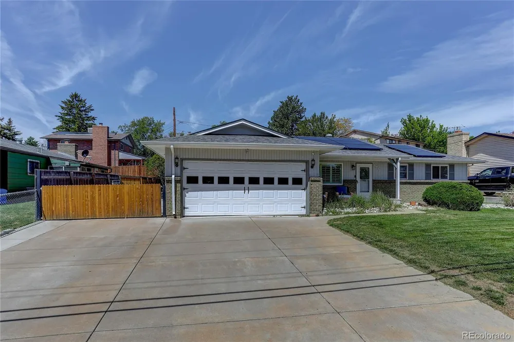 6937 Pierce St, Arvada, CO 80003