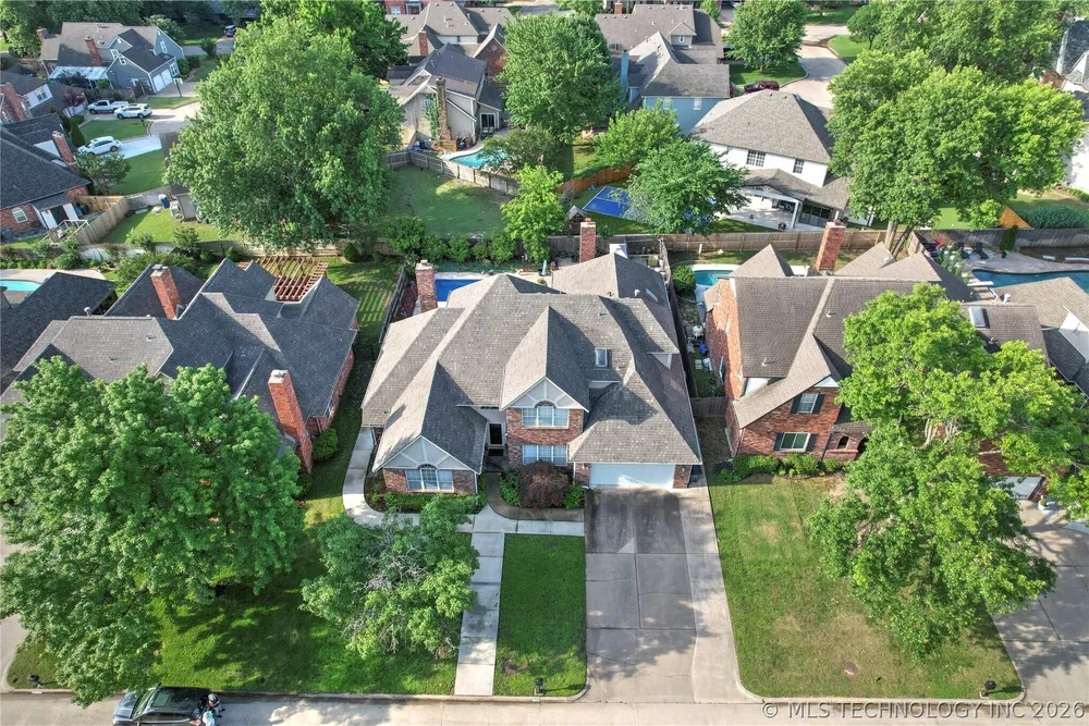 9934 E 97th St, Tulsa, OK 74133