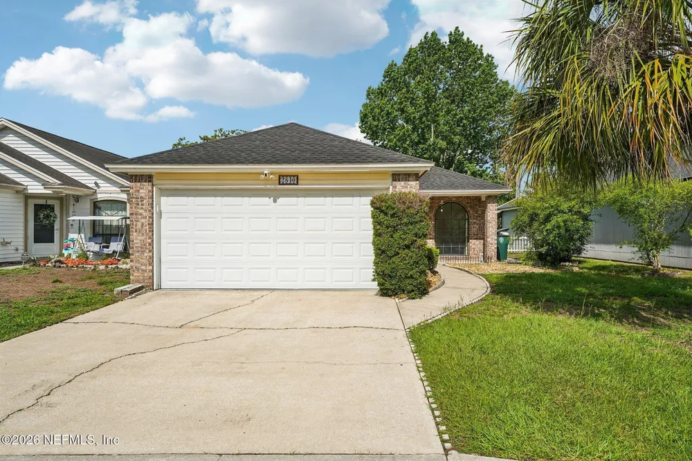 2840 Lantana Lakes Dr E, Jacksonville, FL 32246