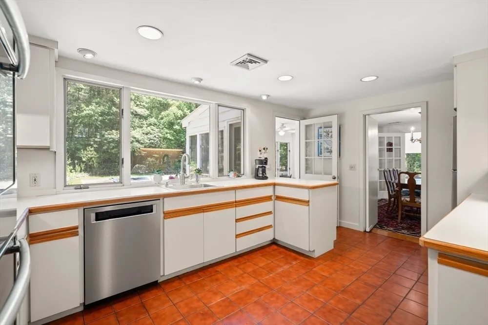 242 Winter St, Weston, MA 02493