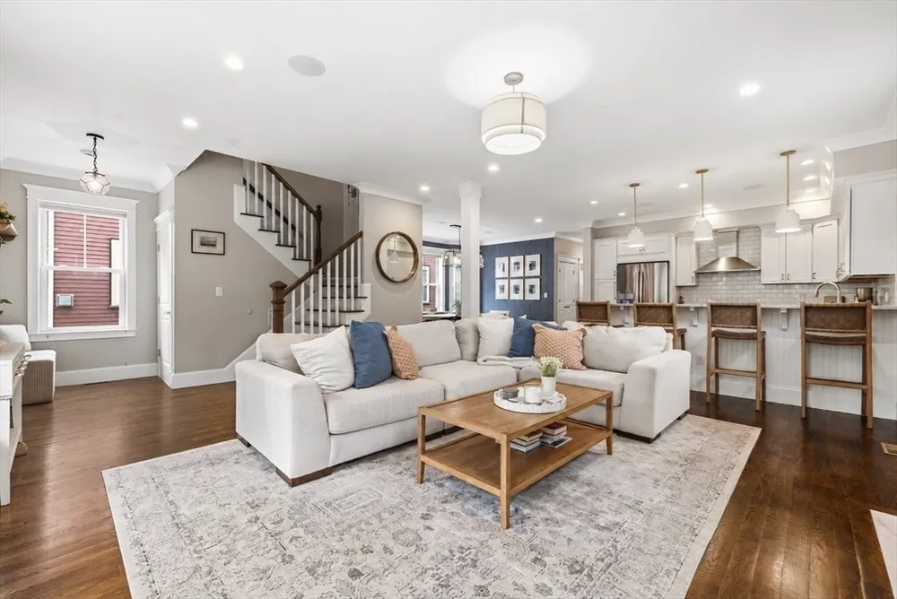 106 Granite Ave, Boston, MA 02124