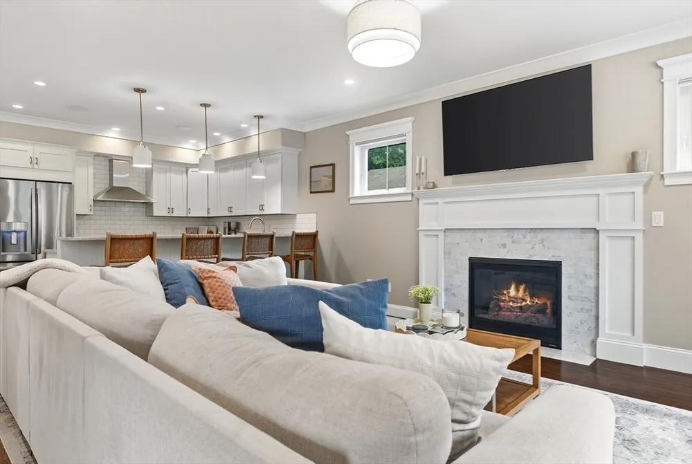 106 Granite Ave, Boston, MA 02124