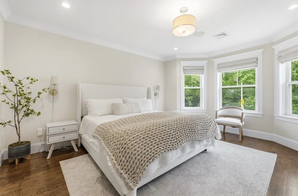 106 Granite Ave, Boston, MA 02124