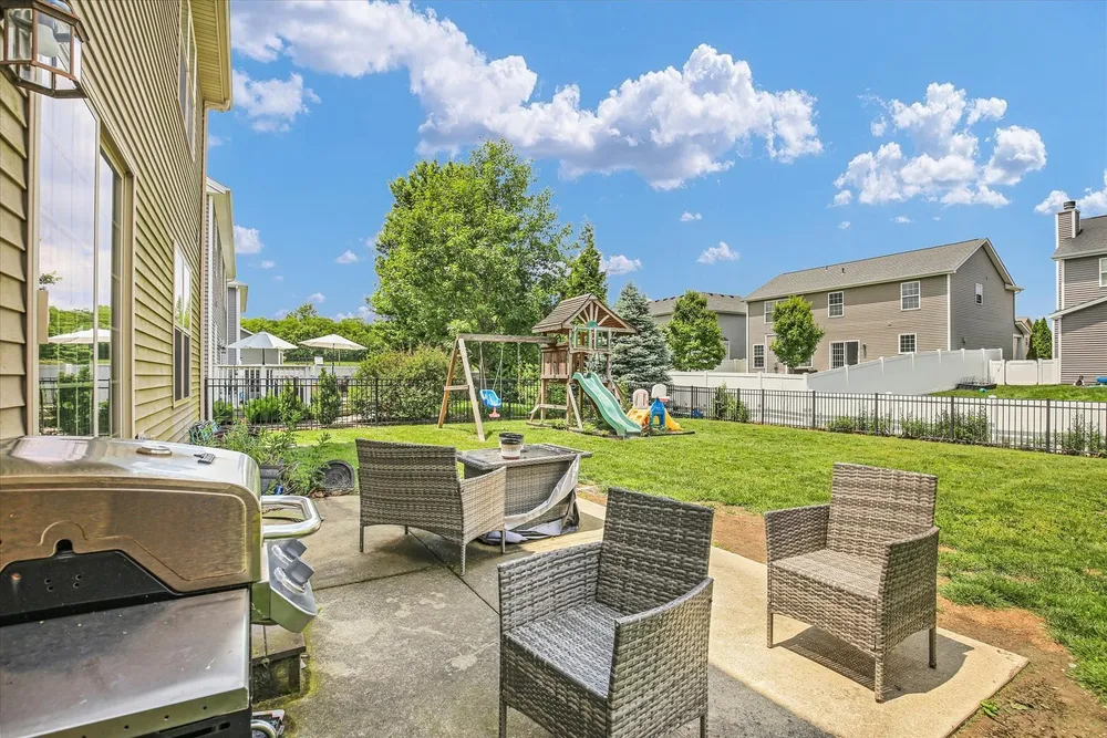 110 Blazing Star Dr, Savoy, IL 61874