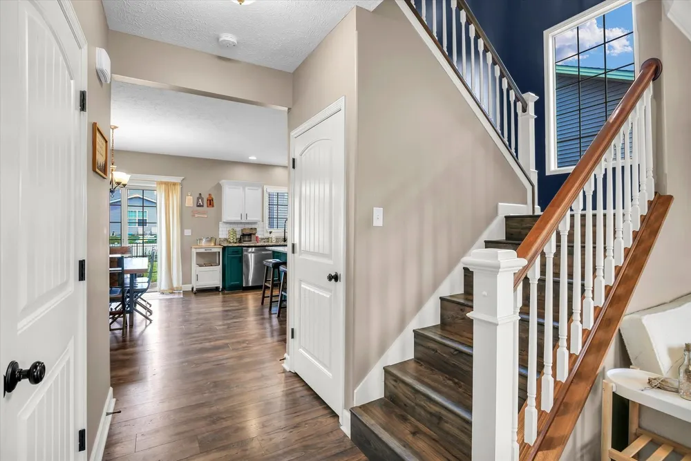 110 Blazing Star Dr, Savoy, IL 61874