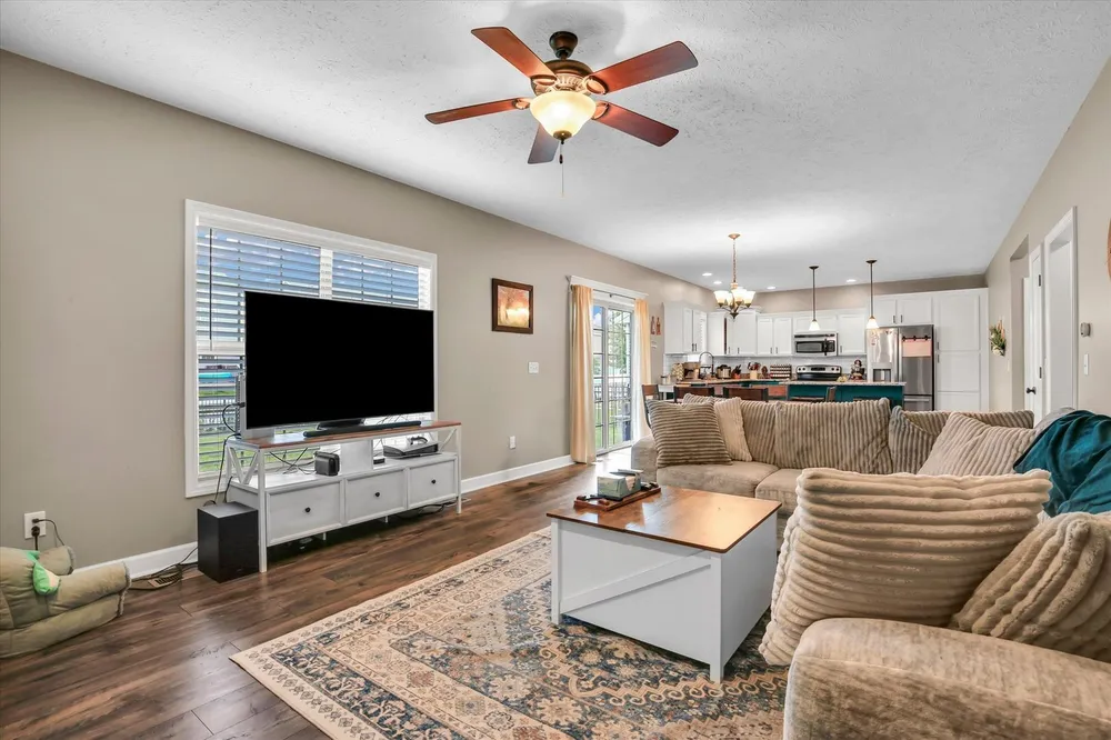 110 Blazing Star Dr, Savoy, IL 61874