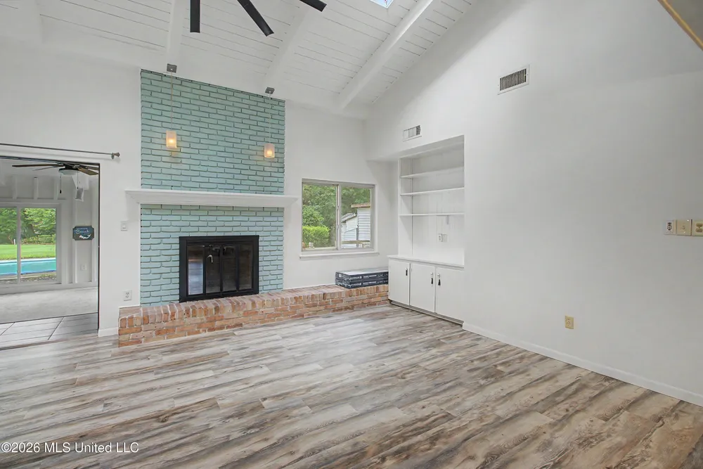 6621 Golf Club Dr, Diamondhead, MS 39525