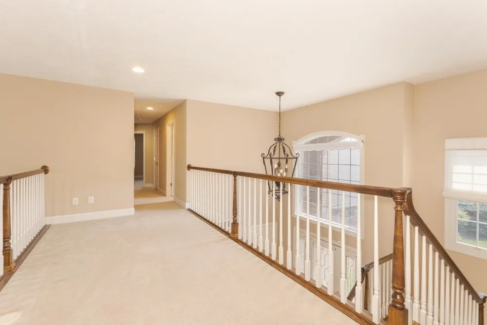 2004 Withers Ln, Bloomington, IL 61704