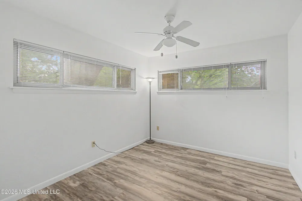 6621 Golf Club Dr, Diamondhead, MS 39525