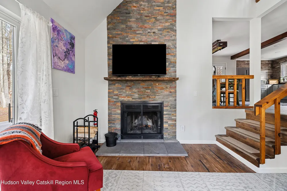 150 Vining Rd, Windham, NY 12496