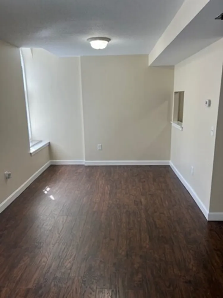 201 Thorndike St, Lowell, MA 01852