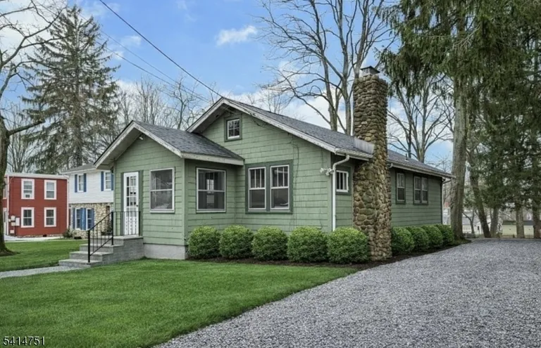 173 Runnymede Rd, West Caldwell, NJ 07006