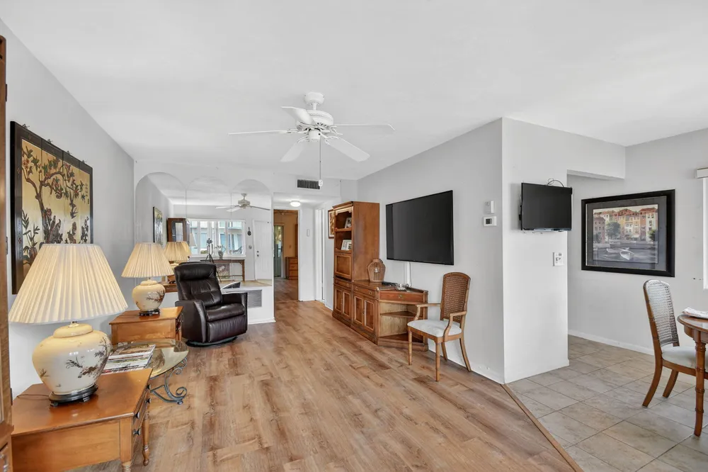 3240 Lake Osborne Dr, Lake Worth Beach, FL 33461