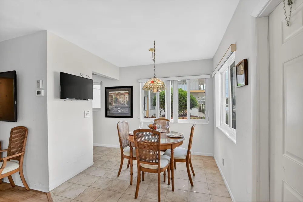3240 Lake Osborne Dr, Lake Worth Beach, FL 33461