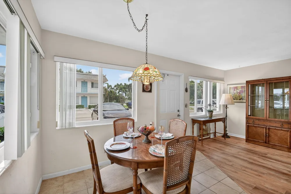 3240 Lake Osborne Dr, Lake Worth Beach, FL 33461