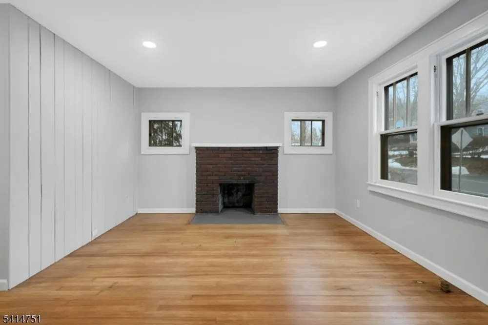 173 Runnymede Rd, West Caldwell, NJ 07006