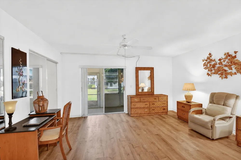 3240 Lake Osborne Dr, Lake Worth Beach, FL 33461