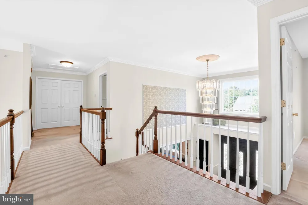 332 Evening Walk Ln, Warrington, PA 18976