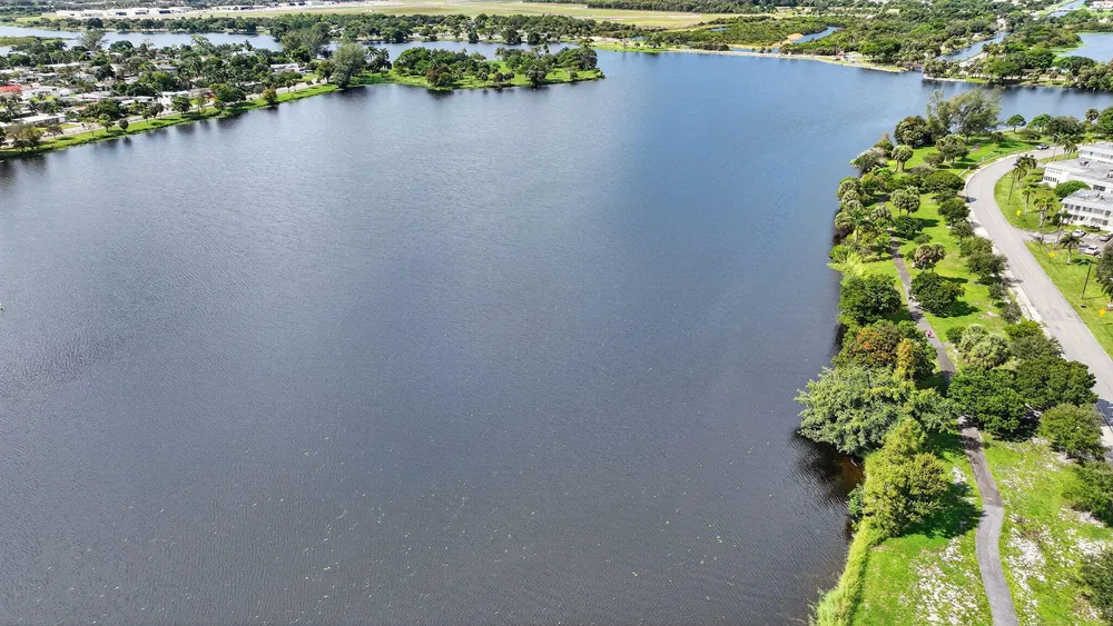 3240 Lake Osborne Dr, Lake Worth Beach, FL 33461