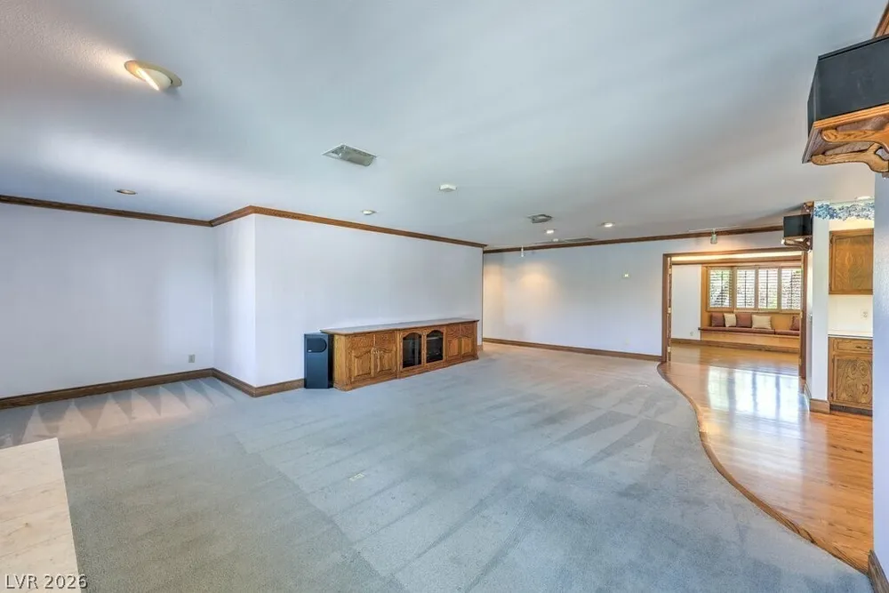 6510 Darby Ave, Las Vegas, NV 89146-6518