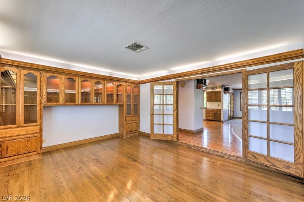 6510 Darby Ave, Las Vegas, NV 89146-6518