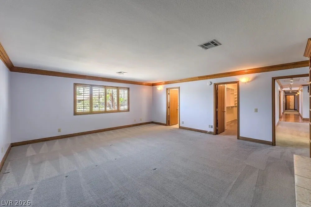 6510 Darby Ave, Las Vegas, NV 89146-6518