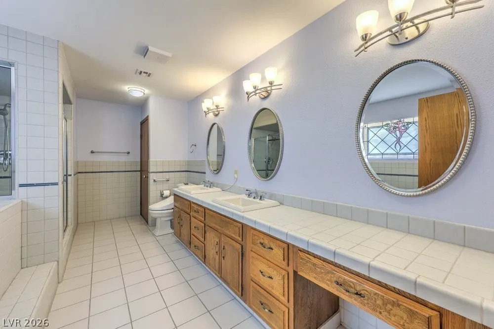 6510 Darby Ave, Las Vegas, NV 89146-6518