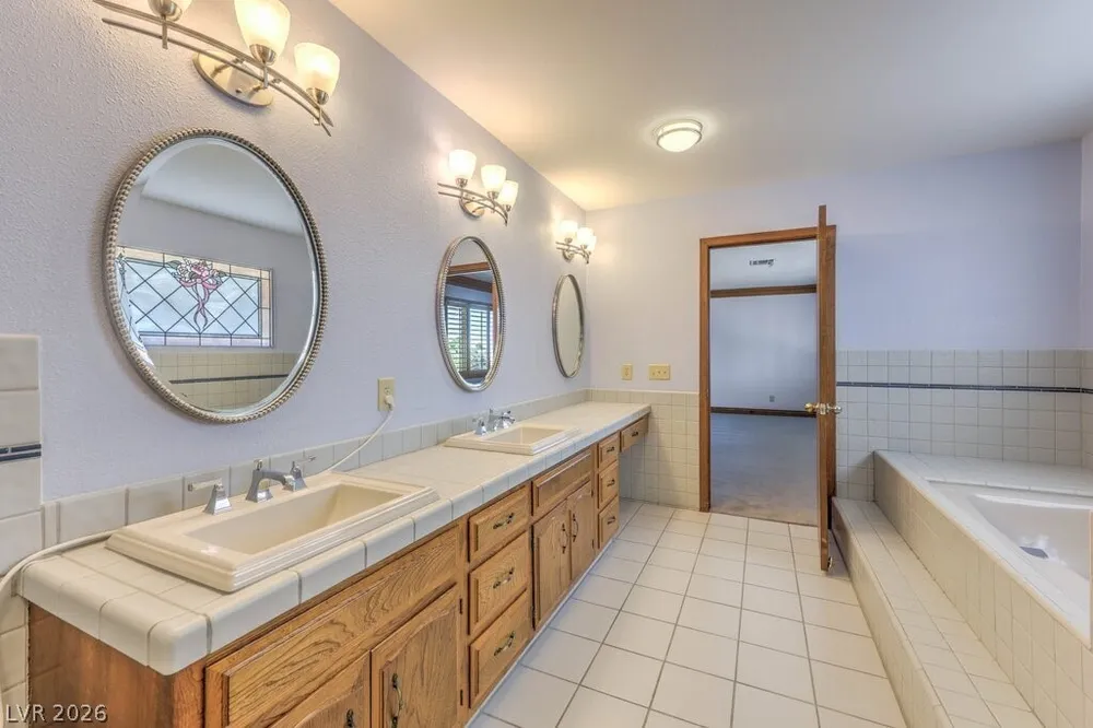6510 Darby Ave, Las Vegas, NV 89146-6518