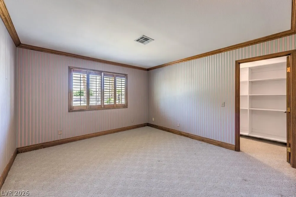 6510 Darby Ave, Las Vegas, NV 89146-6518