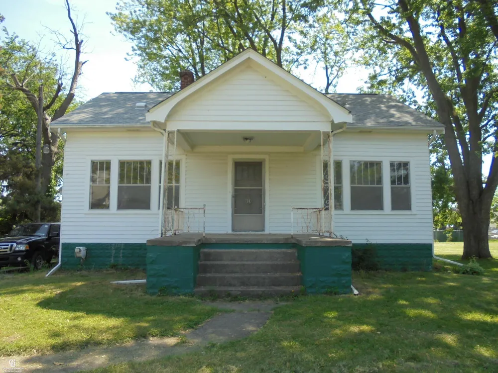 35080 Hengesbach Dr, Clinton Township, MI 48035