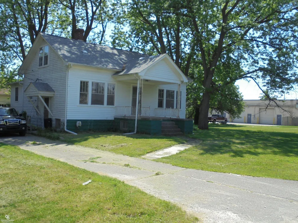 35080 Hengesbach Dr, Clinton Township, MI 48035