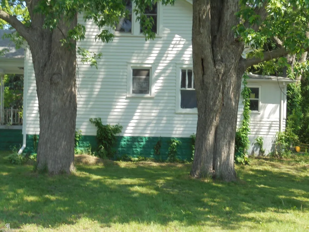 35080 Hengesbach Dr, Clinton Township, MI 48035