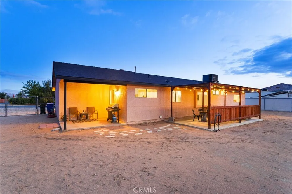 22672 El Centro Rd, Apple Valley, CA 92307