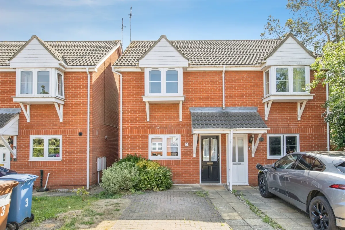 Millfield Gardens, Ipswich