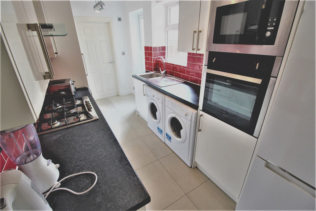 Brays Lane, Coventry, CV2 4DZ Image 2