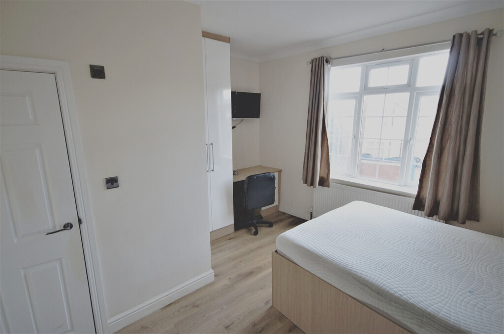 Brays Lane, Coventry, CV2 4DZ Image 4
