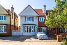 Chandos Avenue, Whetstone, N20 photo 1