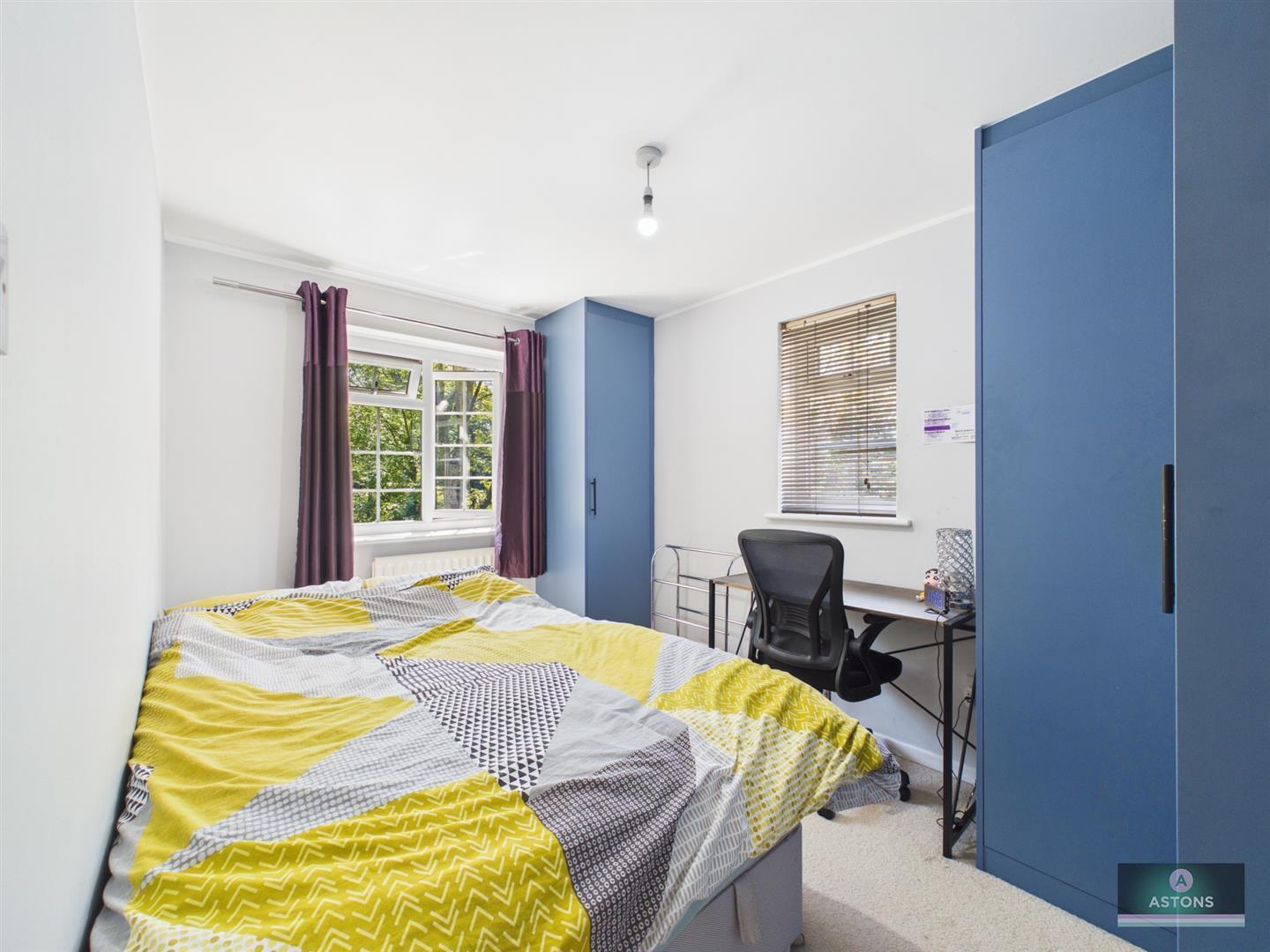Tinsley Close, Crawley Image 13