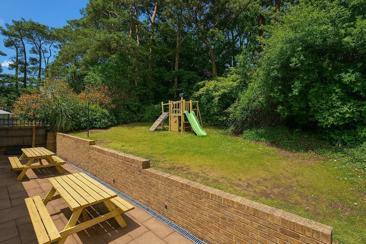 Hillside Road, Corfe Mullen, BH21