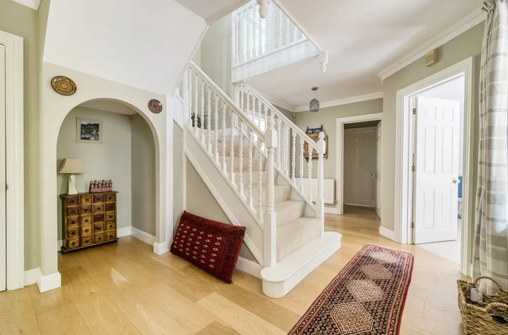 Quarry Lane, HENLEY-ON-THAMES, RG9 photo 2