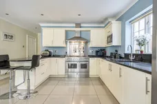 Quarry Lane, HENLEY-ON-THAMES, RG9 photo 7