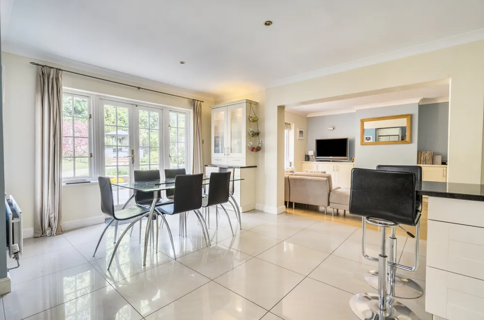 Quarry Lane, HENLEY-ON-THAMES, RG9 photo 8