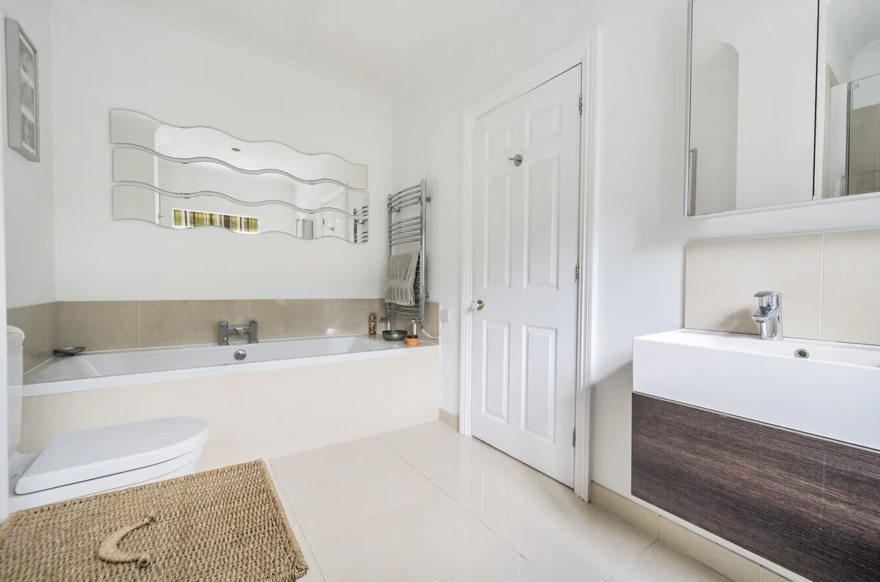 Quarry Lane, HENLEY-ON-THAMES, RG9 photo 18