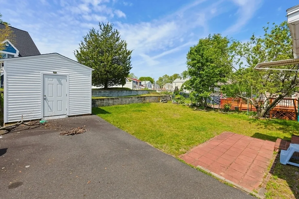 15 Becket St, Quincy, MA 02171
