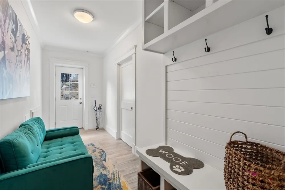 136 Beaumont Ave, Newton, MA 02460